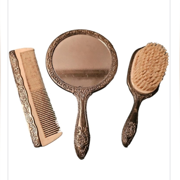Vintage Vanity Comb, Brush & Mirror Set *Silver Plated - Picture 7 of 7